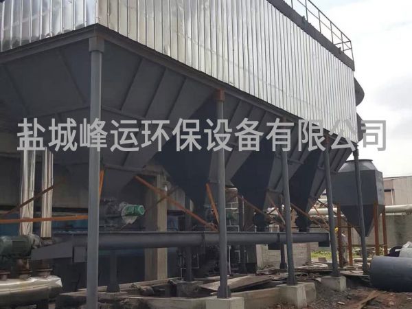 大型行喷脉冲长布袋除尘器